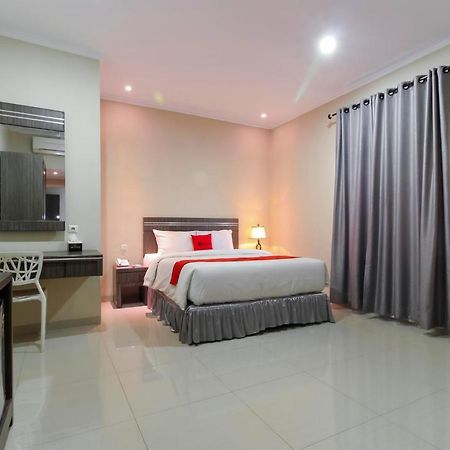 Reddoorz Plus Syariah @ Jalan Sriwijaya Medan Esterno foto