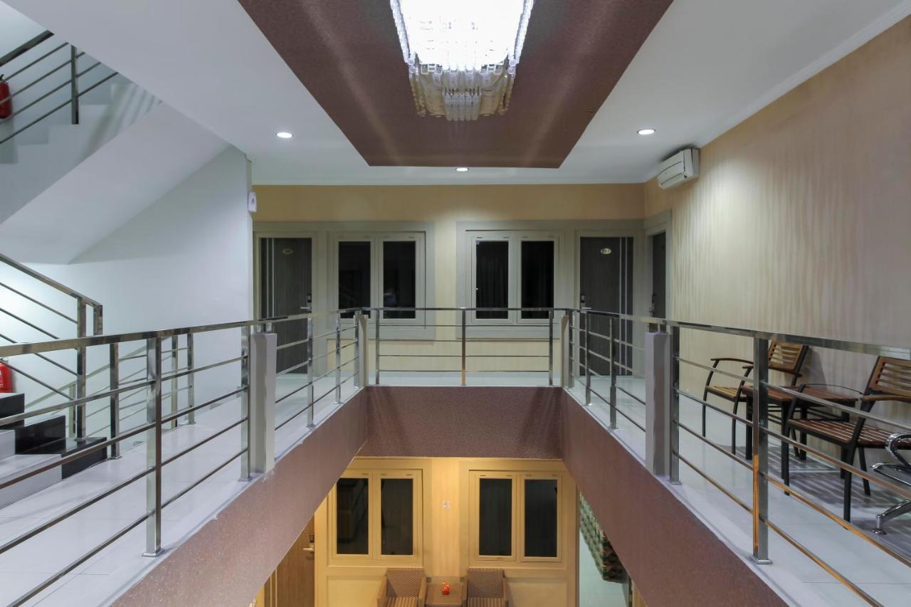 Reddoorz Plus Syariah @ Jalan Sriwijaya Medan Esterno foto
