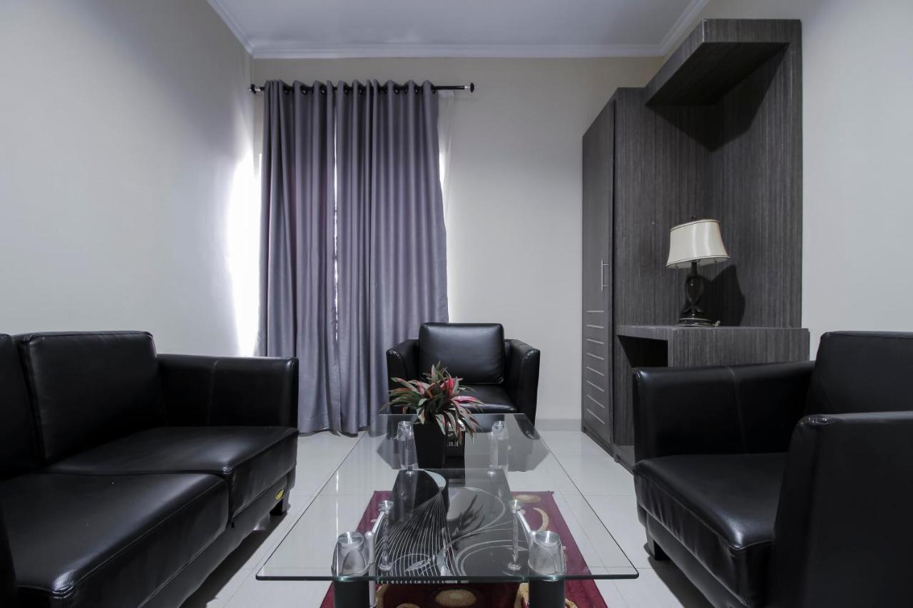 Reddoorz Plus Syariah @ Jalan Sriwijaya Medan Esterno foto